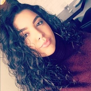 Meet your posher, Nathalie